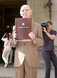 Cardenal pide al Supremo que libere al País Vasco "de los nazis" de Batasuna