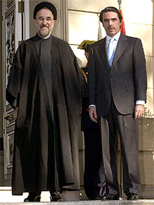 El presidente Jatamí asegura que la "política errónea" de Bush fortalece a Bin Laden