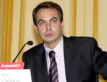 Zapatero propone que el gasto público no supere el 40% del PIB