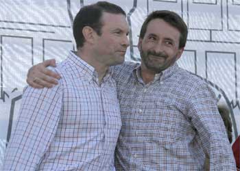 El 'lehendakari' (izqda.) y el presidente del PNV celebran en Foronda el Alberdi Eguna.