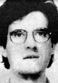 Mikel Albizu,  Mikel Antza. 