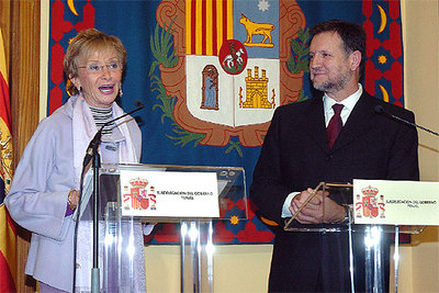 De la Vega comparece ante los medios antes de presidir los actos del aniversario en la Subdelegación de Teruel