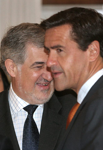 El fiscal general del Estado, Cándido Conde-Pumpido, y el ministro de Justicia, Juan Fernando López-Aguilar, en un foro esta mañana.