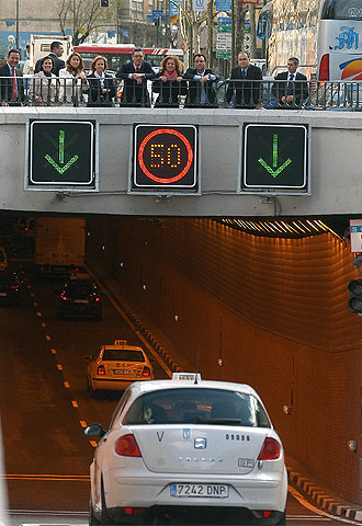 Alberto Ruiz-Gallardón y la concejala Ana Botella, esta mañana durante la inauguración del túnel de O'Donnell.