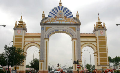 La 159 edición de la Feria de Abril de Sevilla arranca esta medianoche con la clásica 