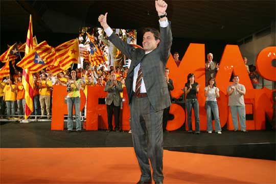 Artur Mas ha defendido el DVD como "juego limpio" ante las críticas de los socialistas.