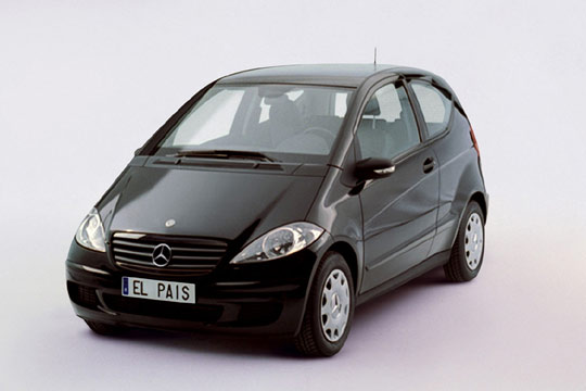 Ignacio Valera López de Lizaga, de Madrid, gana el Mercedes sorteado ayer a beneficio de Unicef