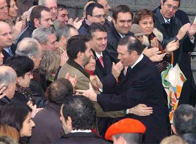 El 'lehendakari' ha declarado ante el Tribunal Superior de Justicia vasco para explicar sus reuniones con Batasuna.