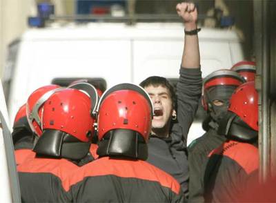 Ingresan en prisión los 18 miembros de Jarrai detenidos