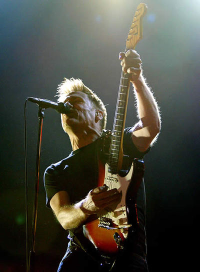 Bryan Adams, contra la violencia entre Israel y Palestina