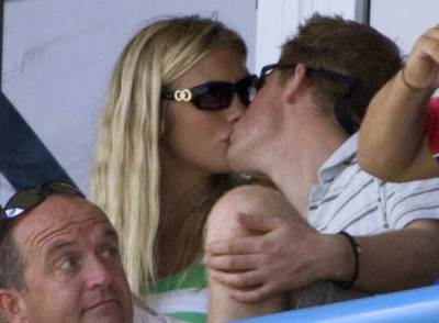 Los medios británicos anuncian la ruptura del príncipe Enrique y Chelsy Davy