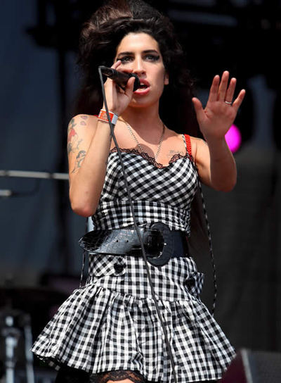 Amy Winehouse, detenida