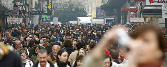 La calle Preciados, en plena hora punta de diciembre.