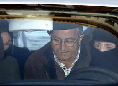 Garzón ordena el ingreso en prisión de Pernando Barrena y Patxi Urrutia