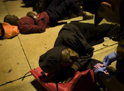 Llegan a Tenerife 131 inmigrantes tras ser rescatados en alta mar