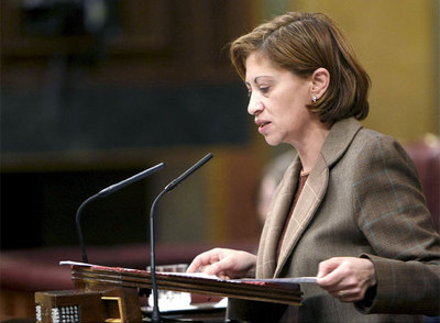 La ministra de Medio Ambiente, Medio Rural y Marino, Elena Espinosa, hoy en el Pleno del Congreso.