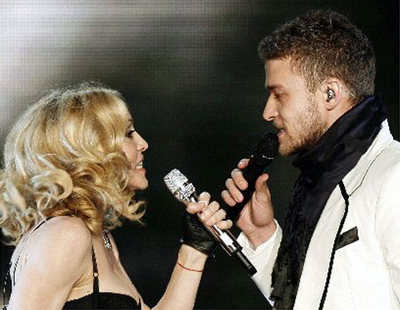 Moustaki cede a Madonna la sala Olympia de París