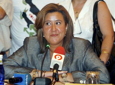 La concejala del PP Ana Kringe durante el discurso que ha pronunciado esta tras convertirse en la nueva alcaldesa de Dénia.