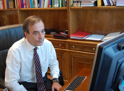 Alonso asegura que no se "camufló" la crisis antes de las elecciones