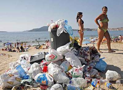 El Ayuntamiento de Nigrán recogerá la basura acumulada por la huelga
