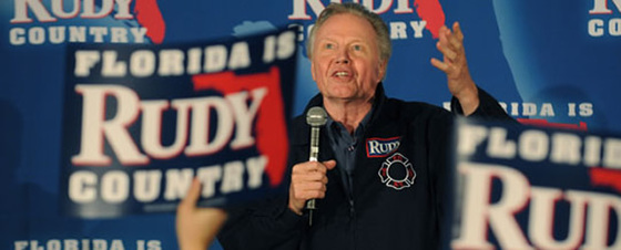 La conservadora opinión del abuelo 'Brangelina'