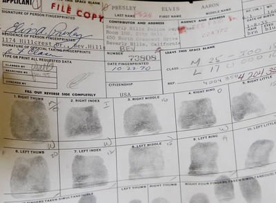 ¿Quieres las huellas digitales de Elvis Presley?