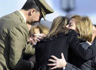 Los Príncipes presiden el funeral por los dos militares asesinados en Afganistán