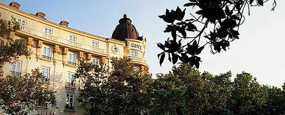 Imagen del hotel, en el número 5 de la Plaza de la Lealtad, tomada de su web.