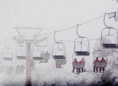 Apertura de una pista de esquí en Navacerrada, el viernes pasado.