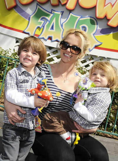 Prohibidas las drogas en el equipo de Britney