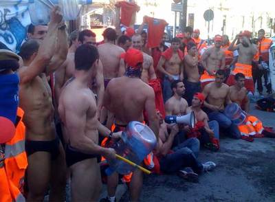 Trabajadores de emergencias en los túneles se manifiestan en Madrid