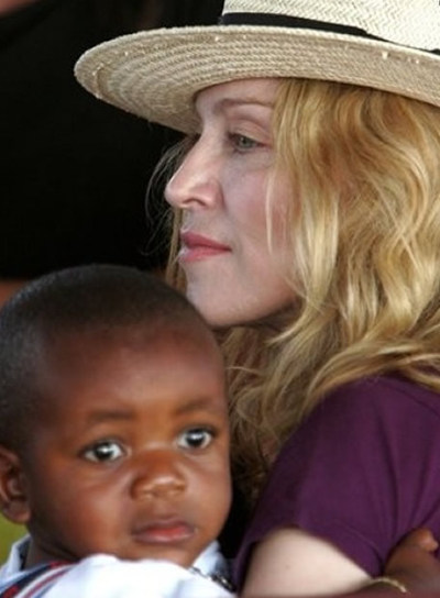 Confirmado: Madonna viaja a Malaui para adoptar a una niña