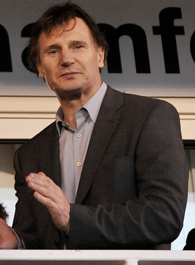Liam Neeson y sus hijos vuelven a sonreír
