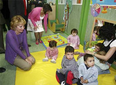 Aguirre, durante la inauguración esta mañana de la sexta escuela infantil de Rivas,  El Arlequín .