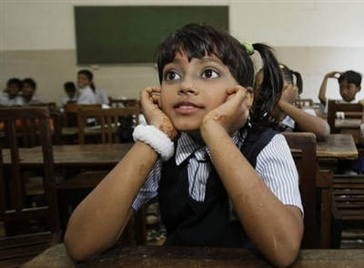 La niña de 'Slumdog', ¿puesta en venta por su padre?