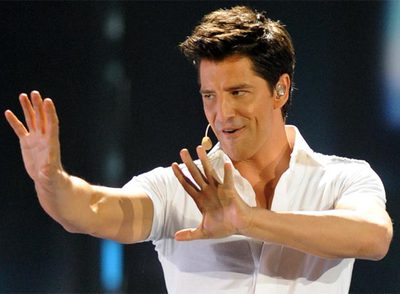 Sakis Rouvas, candidato griego en Eurovisión (y uno de los favoritos del concurso), durante una presentación en Moscú