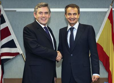 Zapatero y Brown, en el congreso de Brighton.
