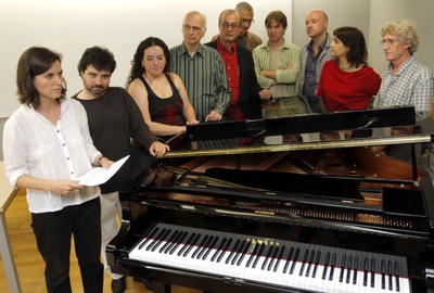 Un grupo de representantes de instituciones musicales, compositores e intérpretes, en la presentación del manifiesto contra la gestión de Millet.