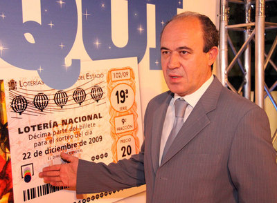 El director general de Loterías del Estado, Gonzalo Fernández, en la presentación del anuncio para televisión de la lotería de navidad.