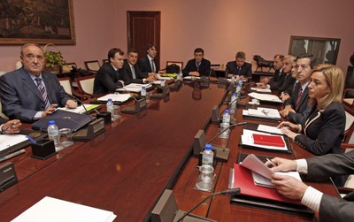 Carme Chacón, durante la reunión que ha mantenido hoy en Madrid con representantes de las asociaciones de armadores de buques atuneros.