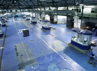 La zona de pescados de Mercasevilla, vacía tras el paro de los mayoristas.