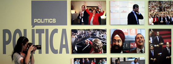 Varias de las imágenes expuestas en la exposición  Fragments d'un any , ayer en Museo Valencià de la Il·lustració i la Modernitat (Muvim) de Valencia.