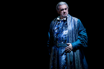 El tenor Plácido Domingo, durante la representación de la ópera  Simon Boccanegra  de Giuseppe Verdi, en el Staatsoper de Berlín (Alemania), en octubre de 2009.