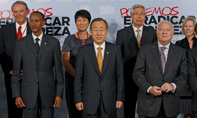 Kagame, Ban Ki-moon y Moratinos en el la reunión del Grupo de Impulso de los Objetivos del Milenio