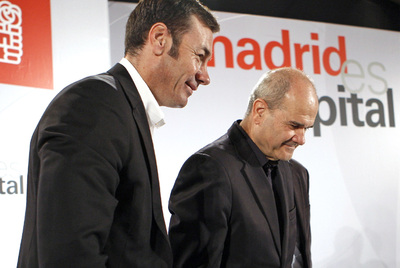 Tomás Gómez y Manuel Chaves, en una convención en octubre pasado.