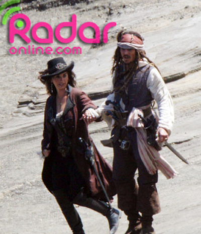 Penélope Cruz y Johnny Depp en las primeras imágenes del rodaje de  Piratas del Caribe 4 