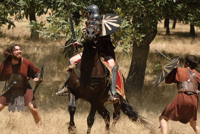 Escena de  Hispania,  serie que se ha rodado en parajes naturales de La Vera (Cáceres).