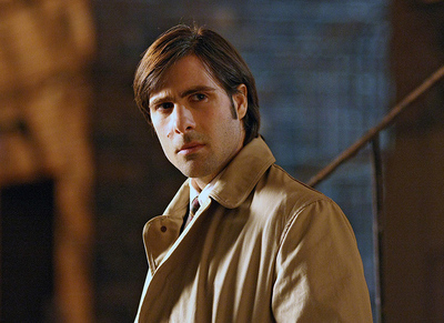 Jason Schwartzman, el Jonathan Ames de ficción, en una escena de 'Bored to death'