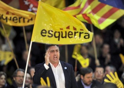 Joan Puigcercós, durante el mitin de cierre de campaña de ERC en Vilablareix (Girona).