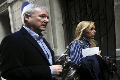 El presidente de Murcia, Ramón Luis Valcárcel, junto a la consejera de Presidencia, María Pedro Reverte, en enero de 2011.